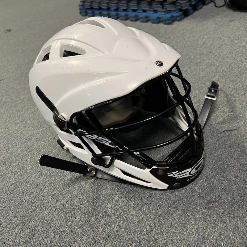 On Sale - Used Cascade ADJUSTABLE HELMET One Size Lacrosse Helmets White 7 On Sale - Used Cascade ADJUSTABLE HELMET One Size Lacrosse Helmets White - Image 5