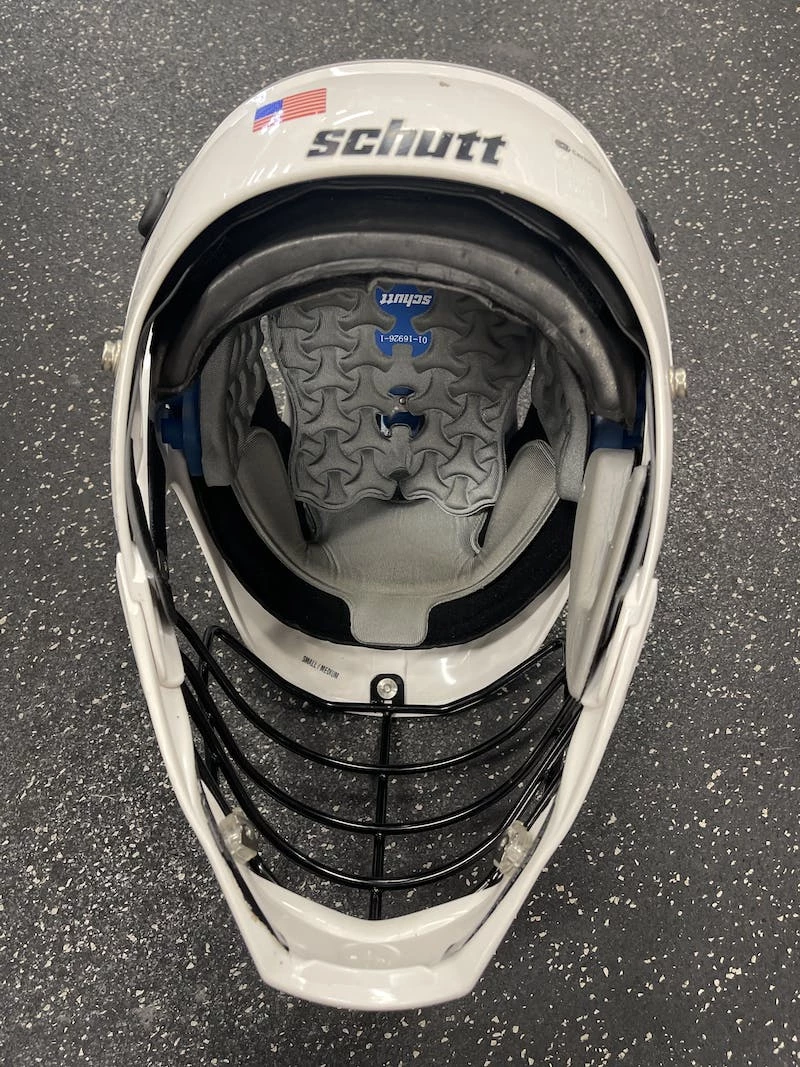 Shipping Included - Used STX RIVAL S/M Lacrosse Helmets White 5 Shipping Included - Used STX RIVAL S/M Lacrosse Helmets White - Image 3