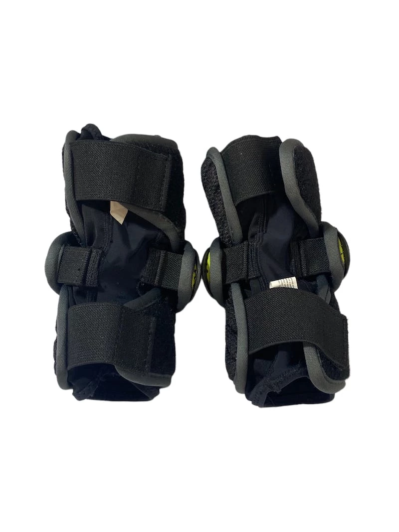 Discount - Used Under Armour Nexgen SM Lacrosse Arm Pads Lacrosse Arm Pads And Guards Black 4 Discount - Used Under Armour Nexgen SM Lacrosse Arm Pads Lacrosse Arm Pads And Guards Black - Image 2