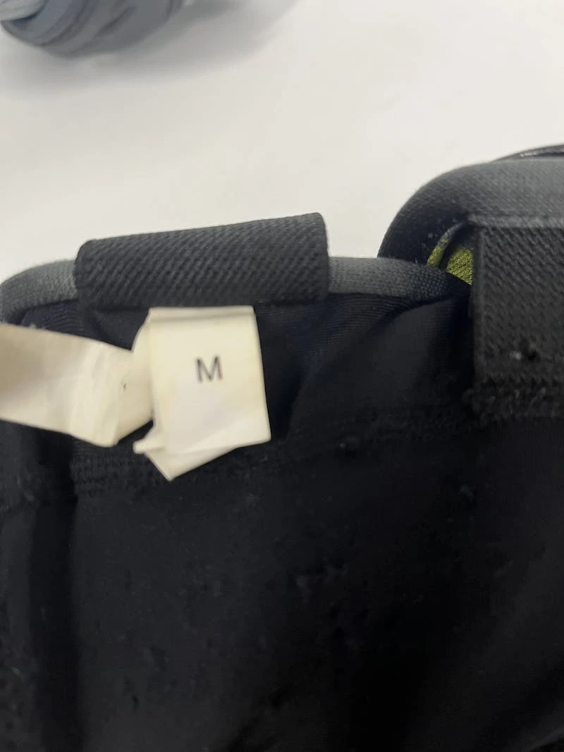 Best Price - Used Under Armour LAX SM Lacrosse Arm Pads And Guards Black 6 Best Price - Used Under Armour LAX SM Lacrosse Arm Pads And Guards Black - Image 4