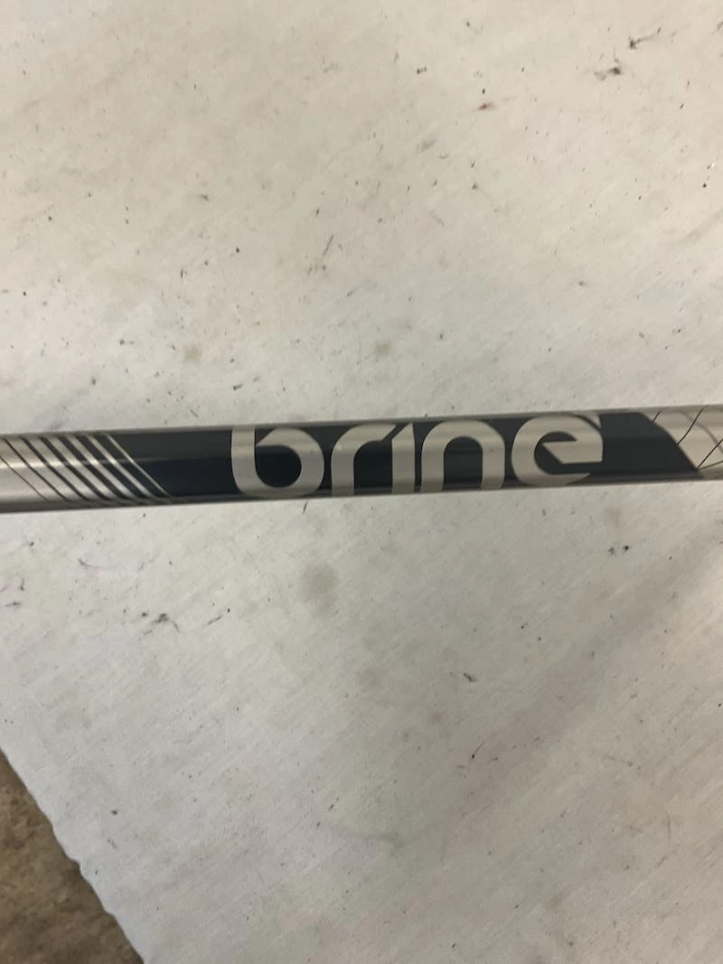 On Sale - Used Brine BRINE COMPLETE STICK Aluminum Men's Complete Lacrosse Sticks Lacrosse / Mens Complete Sticks Grey 5 On Sale - Used Brine BRINE COMPLETE STICK Aluminum Men's Complete Lacrosse Sticks Lacrosse / Mens Complete Sticks Grey - Image 3