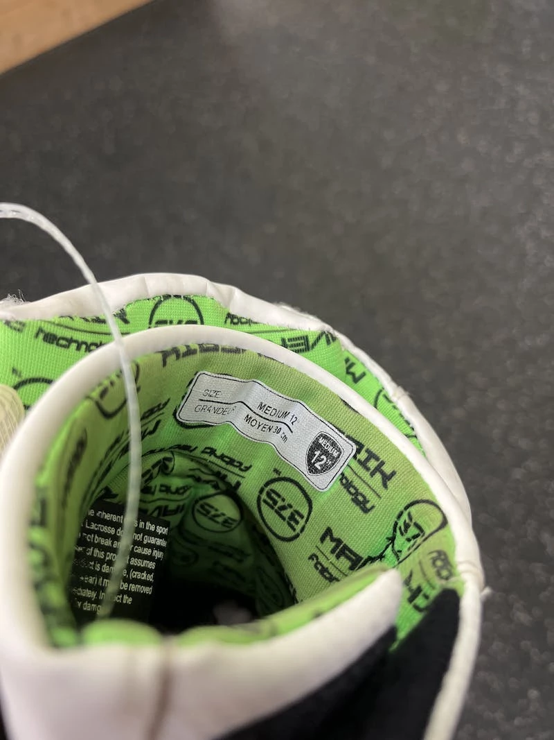 On Sale - Used Maverik M4 12" Junior Lacrosse Gloves None 5 On Sale - Used Maverik M4 12" Junior Lacrosse Gloves None - Image 3