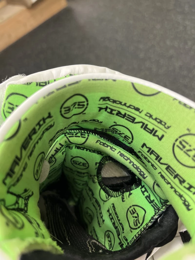 On Sale - Used Maverik M4 12" Junior Lacrosse Gloves None 6 On Sale - Used Maverik M4 12" Junior Lacrosse Gloves None - Image 4