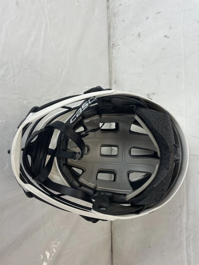 Discount - Used Cascade CPV S/M Lacrosse Helmet White 7 Discount - Used Cascade CPV S/M Lacrosse Helmet White - Image 5