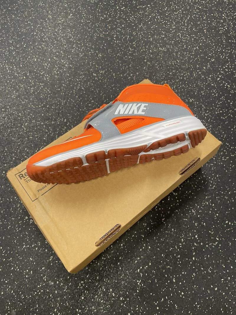 Shipping Included - Used Nike Senior 9.5 Lacrosse Cleats For Men's Orange 4 Shipping Included - Used Nike Senior 9.5 Lacrosse Cleats For Men's Orange - Image 2