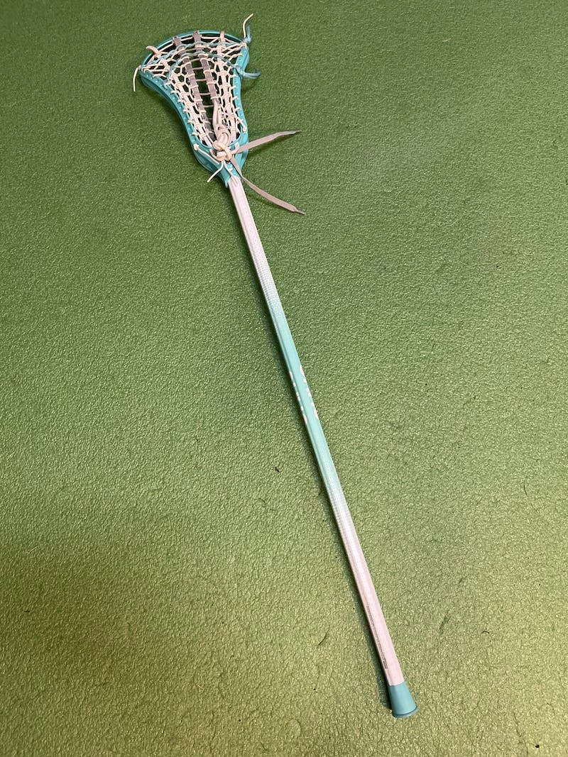 On Sale - Used Brine MANTRA Composite Women's Complete Lacrosse Sticks Lacrosse / Womens Complete Sticks Lime Green 4 On Sale - Used Brine MANTRA Composite Women's Complete Lacrosse Sticks Lacrosse / Womens Complete Sticks Lime Green - Image 2