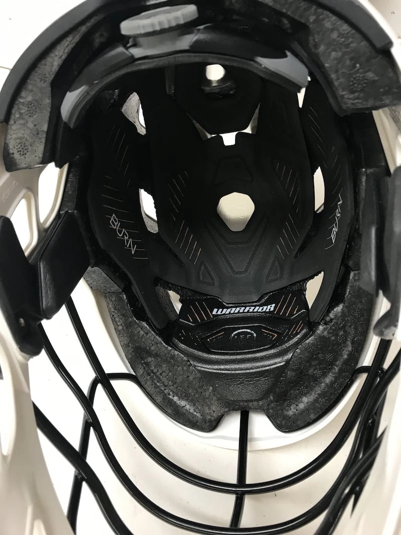 Discount - Used Warrior BURN S/M Lacrosse Helmets White 5 Discount - Used Warrior BURN S/M Lacrosse Helmets White - Image 3