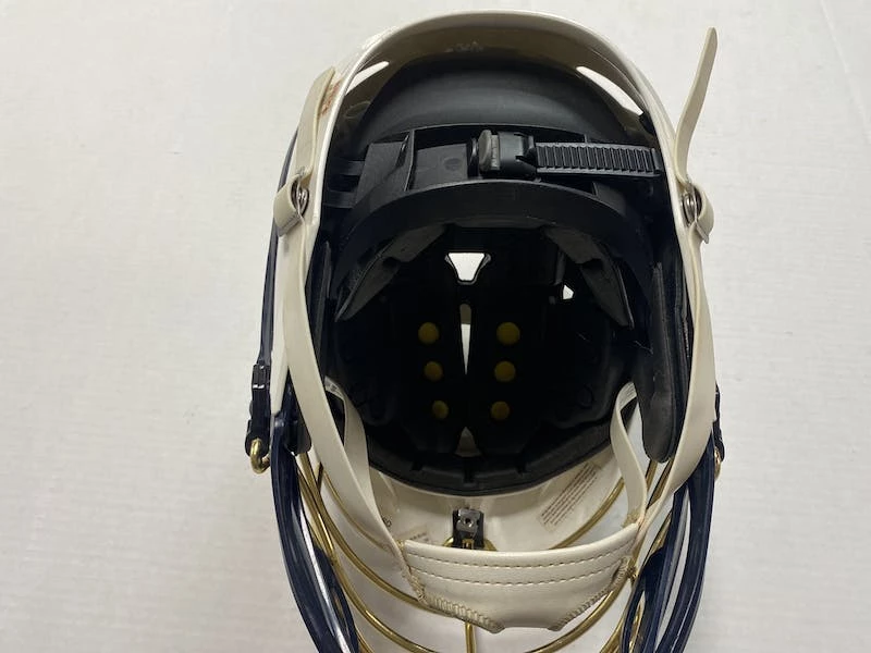 Best Price - Used Cascade R One Size Lacrosse Helmets White 7 Best Price - Used Cascade R One Size Lacrosse Helmets White - Image 5